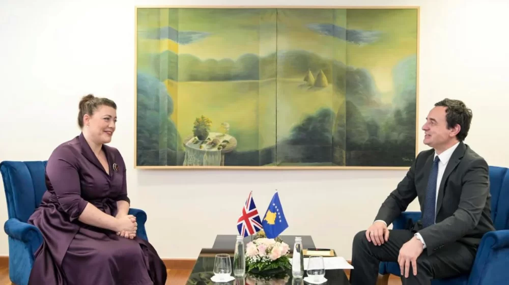 O čemu su u Prištini razgovarali Aljbin Kurti i Ališa Kerns? 1