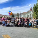 Šetnja zrenjaninskih trudnica, roditelja i dece u Nedelji dojenja 7