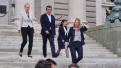 Opozicija okupljena oko protesta "Srbija protiv nasilja" ispred zgrade Narodne skupštine objavila izborni dogovor (FOTO) 6