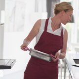 Ove namirnice nikako ne bi trebalo da spremate u posudama od nerđajućeg čelika 3