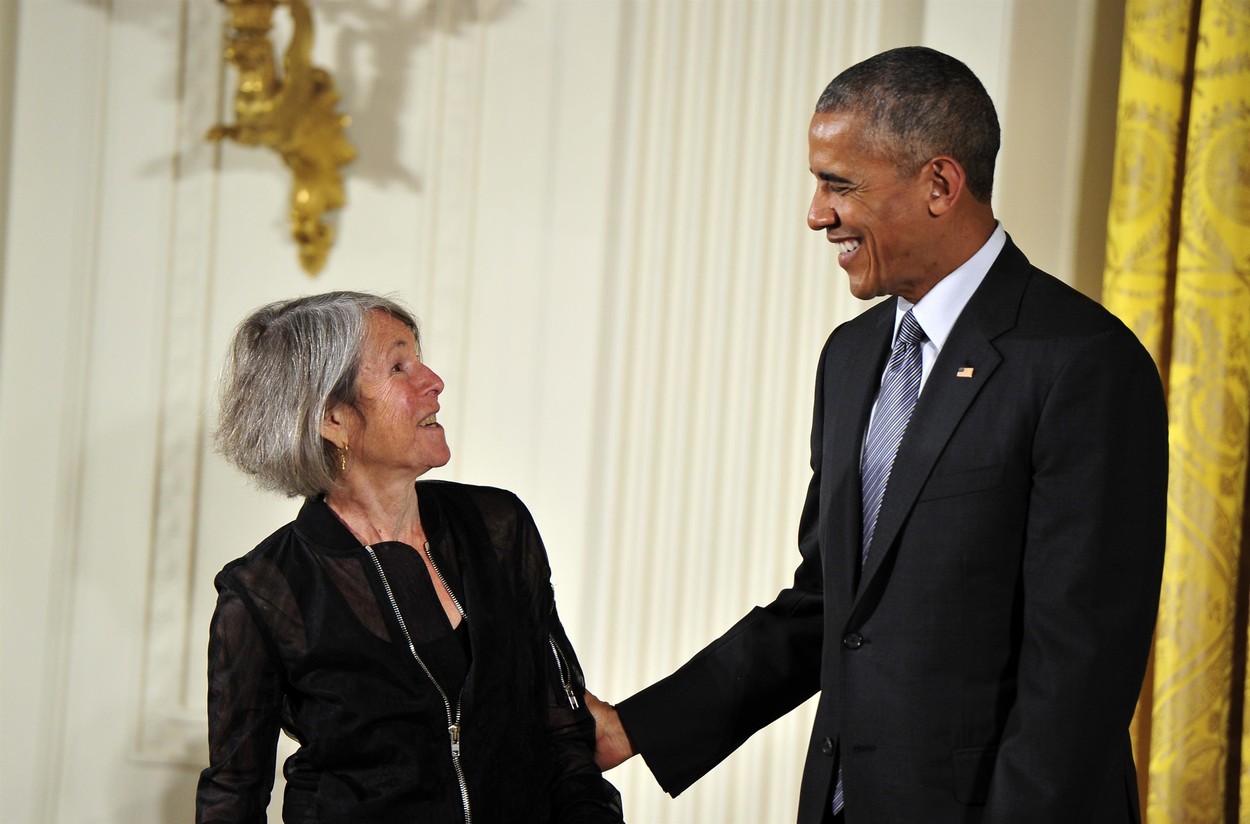 Umrla je Luiz Glik, dobitnica Pulicera i Nobelove nagrade za književnost: ‘Izazivala nas je da napustimo najveću zabludu detinjstva‘ 2 Umrla je Luiz Glik, dobitnica Pulicera i Nobelove nagrade za književnost: ‘Izazivala nas je da napustimo najveću zabludu detinjstva‘ 2