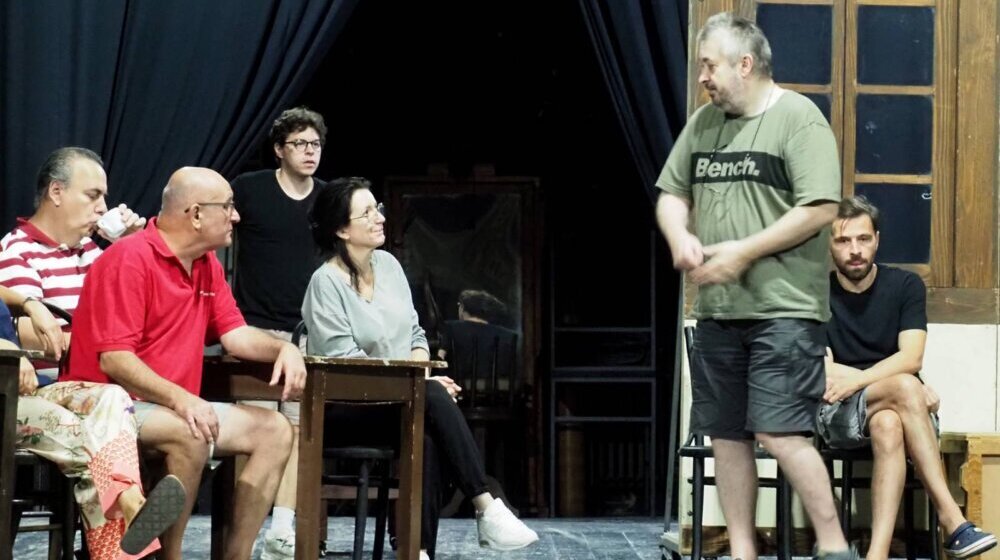 Kome je pala sekira u med i zašto je Nušić tačan: Dušan Petrović režira "Gospođu ministarku" 1