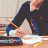 "Ponašanje direktora škole iz Šida apsurdno": Sagovornici Danasa o pretnjama roditeljima učenika koji koriste udžbenike Fondacije "Kavčić" 5