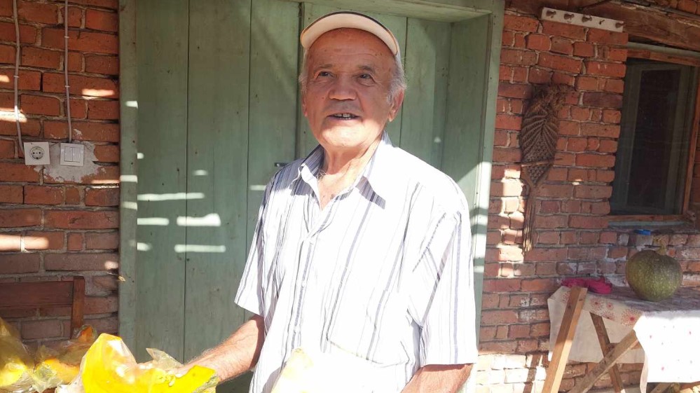 “Kako stariji kažu – tikva je naša banana”: Reporter Danasa na 13. Tikvijadi u Nikoličevu pored Zaječara 2 “Kako stariji kažu – tikva je naša banana”: Reporter Danasa na 13. Tikvijadi u Nikoličevu pored Zaječara 2