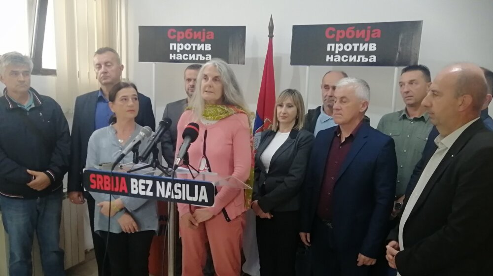 Predstavljena prva lokalna lista "Srbija protiv nasilja" u Loznici 1