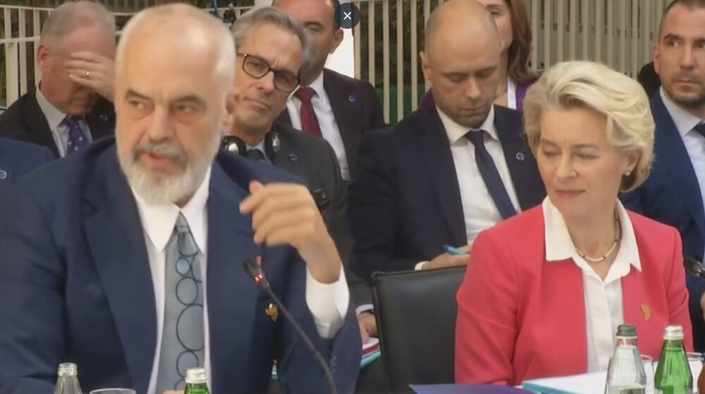 Urusla fon der Lajen u Tirani: Snažno smo posvećeni proširenju 1