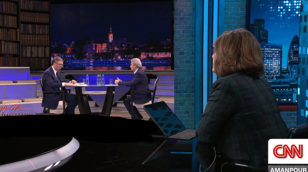 Dijeta za Aleksandra Vučića: Jedan kilogram manje za 14 minuta, ali bez "junk food-a" 1