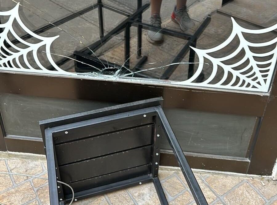 Vlasnik novosadskog lokala Crni ovan: Ne osećamo se sigurno, nacrtana nam je meta 2