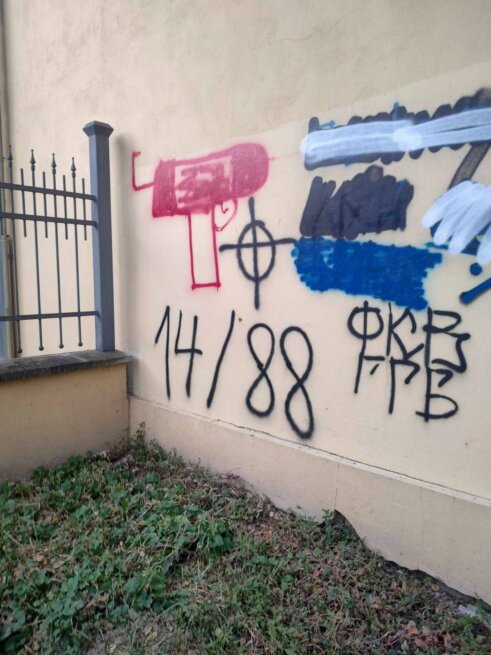 Novi Sad išaran neonacističkim grafitima: Iz pokreta Bravo traže od nadležnih da hitno reaguju i pronađu počinioce 7