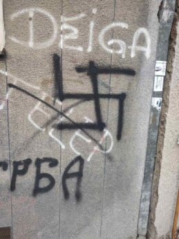 Novi Sad išaran neonacističkim grafitima: Iz pokreta Bravo traže od nadležnih da hitno reaguju i pronađu počinioce 4