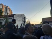 (FOTO, VIDEO) Veliki broj građana na otvaranju spomenika četničkom vođi Dragoljubu Draži Mihailoviću 6