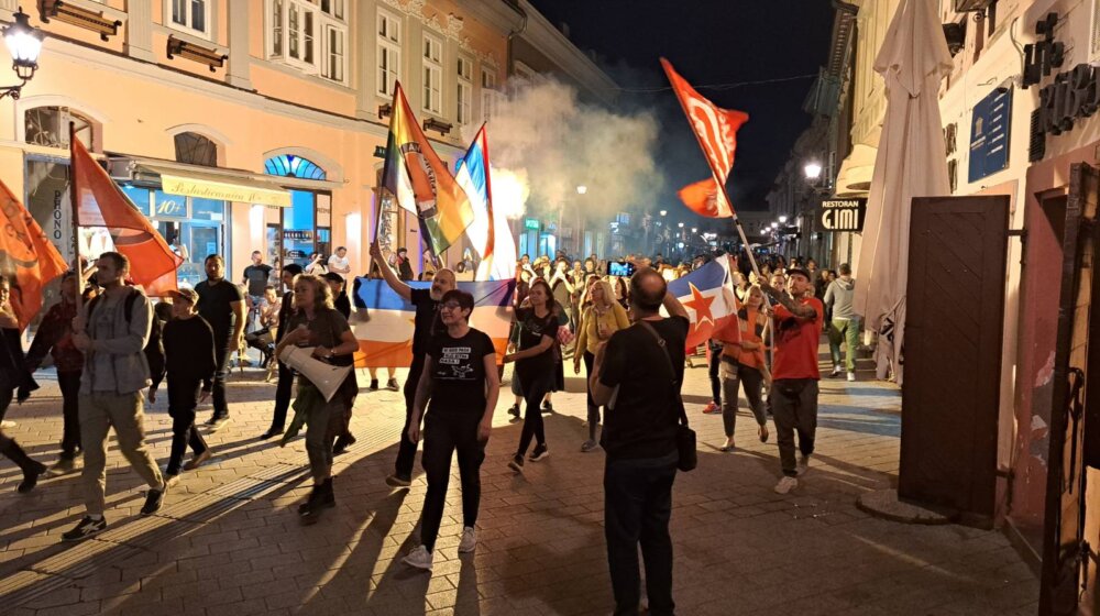 Antifašistički marš u Novom Sadu: Svedočimo buđenju fašizma, nadamo se da ćemo sledeću godišnjicu dočekati kao slobodan grad 1