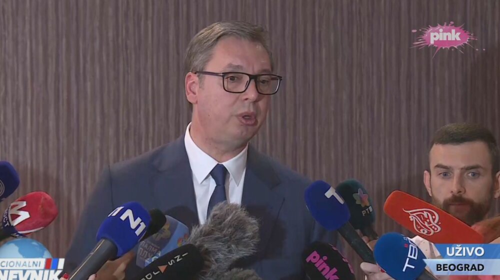 Vučiću "petorka" donosi paket 1