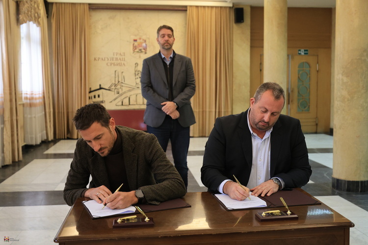 Novo obdanište u Kragujevcu za vlast još jedan kapitalni projekat za opoziciju „bacanje milion evra” 2 Novo obdanište u Kragujevcu za vlast još jedan kapitalni projekat za opoziciju „bacanje milion evra” 2