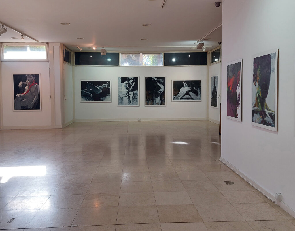 Umetnički, likovno neumoran i dragocen: Izložba grafika „U čekaonici” Bojana Otaševića u kragujevačkom Narodnom muzeju 3