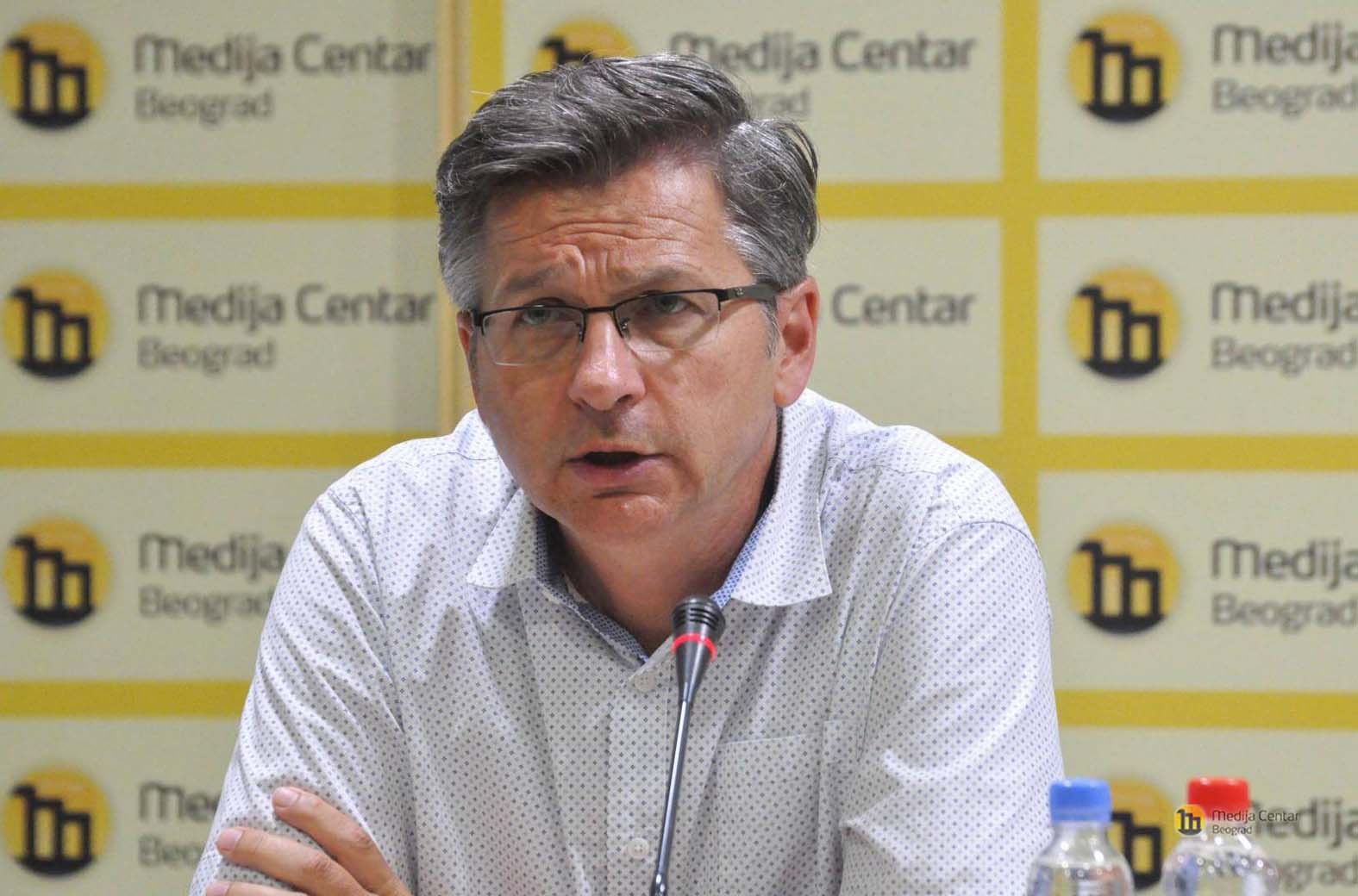 Izdao si Kosovo, Radoše 2