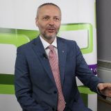 Olenik: Vučić zbog pendrečenja gubi podršku, što kasnije raspiše izbore - biće sve slabiji 8