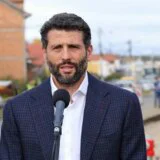 Šapić obećava otvorene bazene na Bežaniji 12