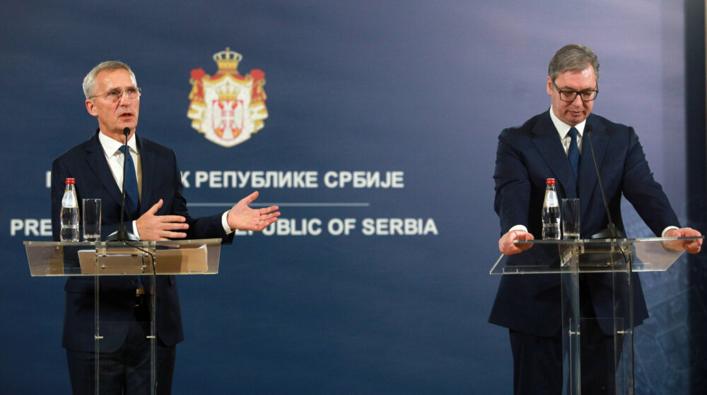 "Šta je sa Vučićem, zar ne razume rizike flertovanja?": Ruski medij Свободная Пресса o tome kako Srbija manevriše između NATO-a i Rusije 1