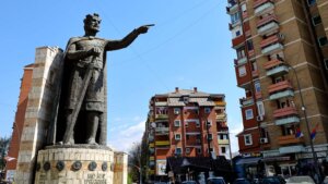 U Severnoj Mitrovici napadnuta dvojica Srba, uhapšena trojica Albanaca