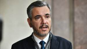 Vladimir Obradović (SSP): Iza Vučićeve najave stoji želja za ukidanjem autonomije univerziteta 1 Vladimir Obradović (SSP): Iza Vučićeve najave stoji želja za ukidanjem autonomije univerziteta 1