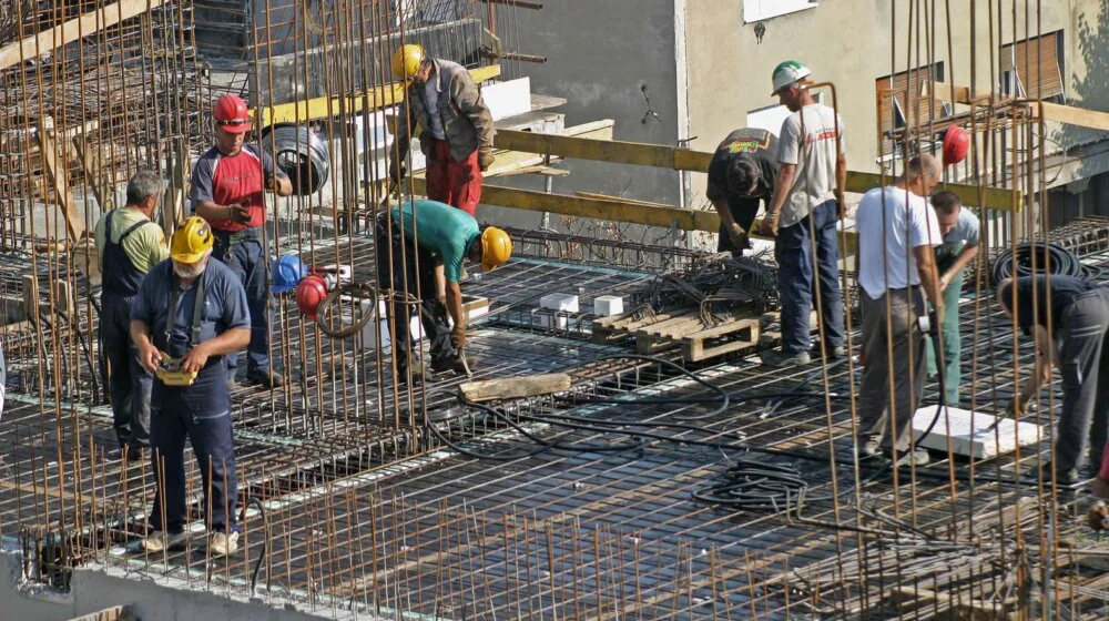 U Kragujevcu održan sindikalni skup o položaju radnika 10