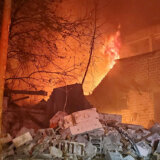 Ispalio vatromet pa zapalio bivšu fabriku "Hemik" u Kikindi 4