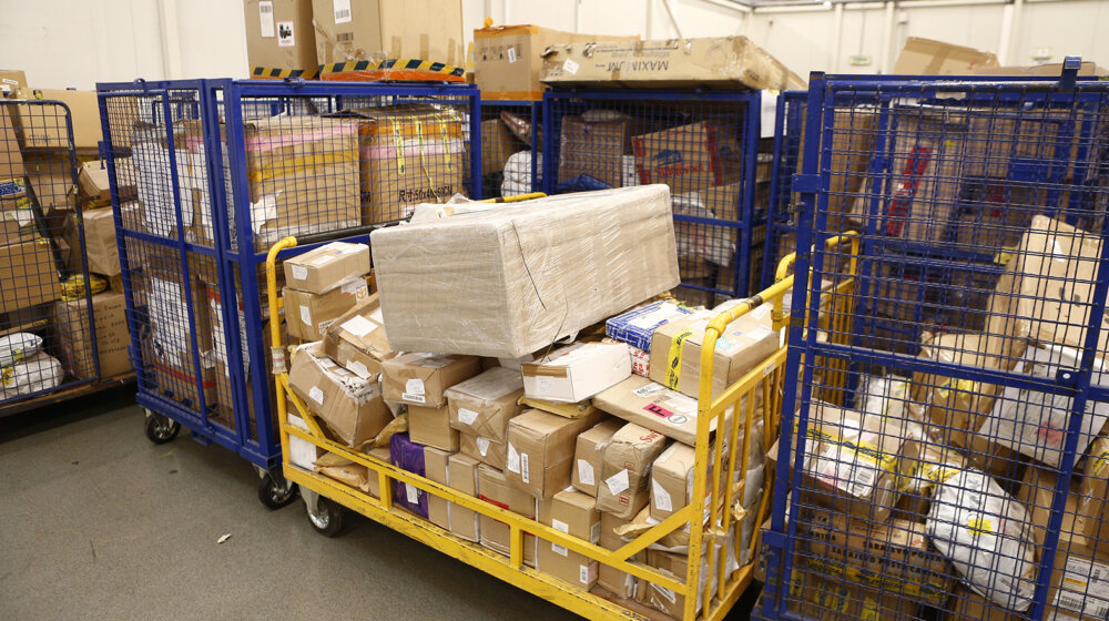 Deo radnika Pošte Srbije danas će obustaviti rad u znak podrške studentima 1