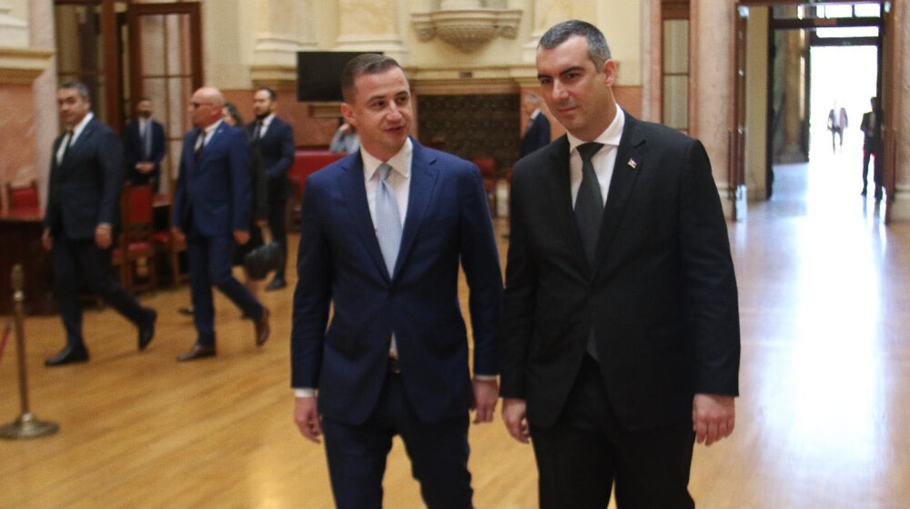 Šta to Orlić zna, a ostalih 249 poslanika ne zna: Zašto se od opozicije krije da će nastavak konstitutivne sednice uslediti 12. marta 1