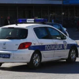 Policija u Rumi uhapsila muškarca zbog obijanja marketa i krađe 6