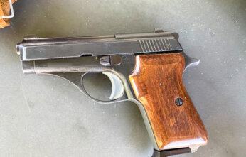 Policija zaplenila veću količinu droge i oružja, uhapšena dva albanska državljanina (FOTO) 5