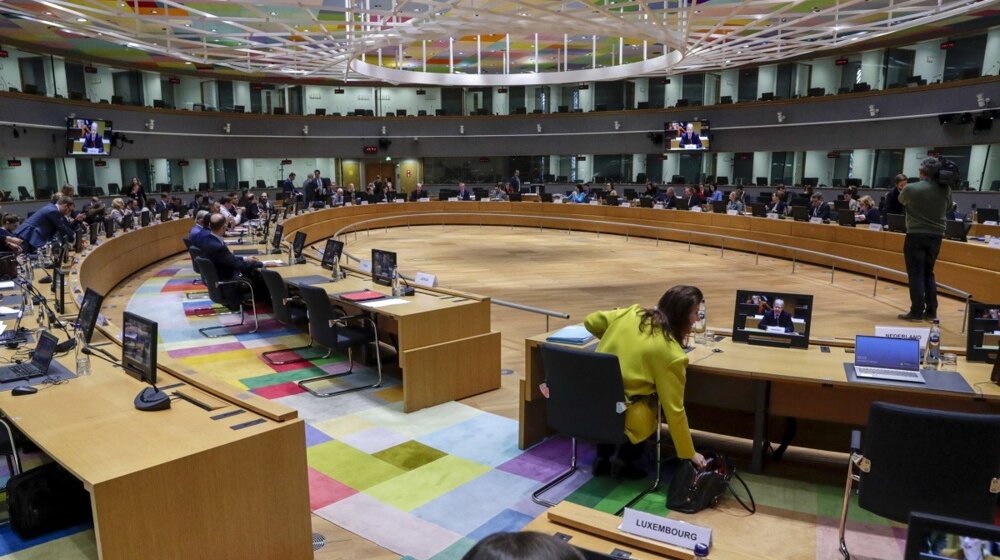 "Sankcije za sina Dmitrija Medvedeva i Putinovu rođaku": Šta predviđa 12.paket kaznenih mera EU? 1