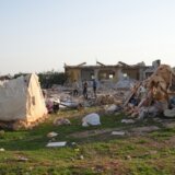 Najmanje devet ljudi ubijeno u granatiranju sela koje drže pobunjenici protiv sirijske vlade 11