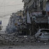 "Dok se Gaza raspada, oni koji dignu glas za nedužne Palestince se ućutkuju i otpuštaju": Analiza kolumniste britanskog Gardijana 14