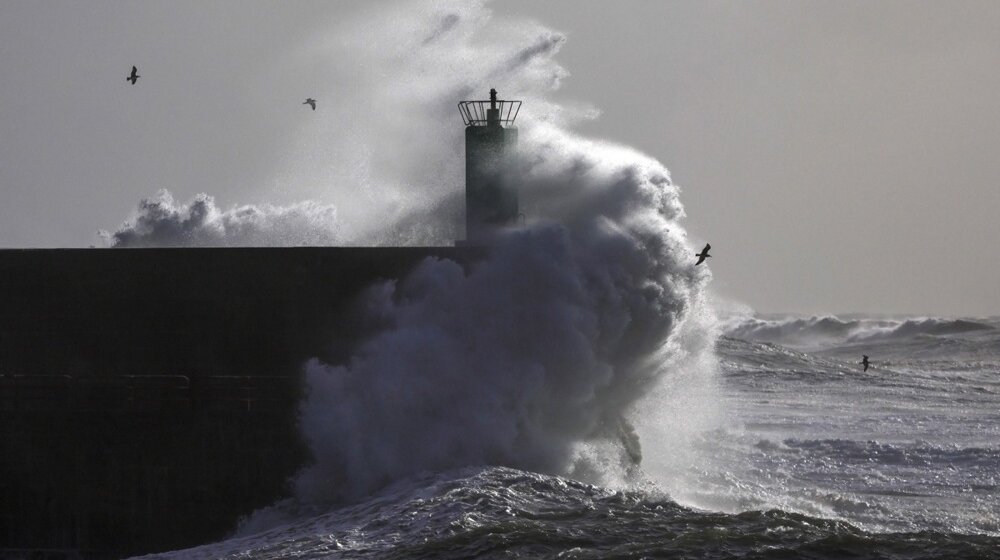 "Prelaze okean brzinom mlaznog aviona": Šta je cunami? 1