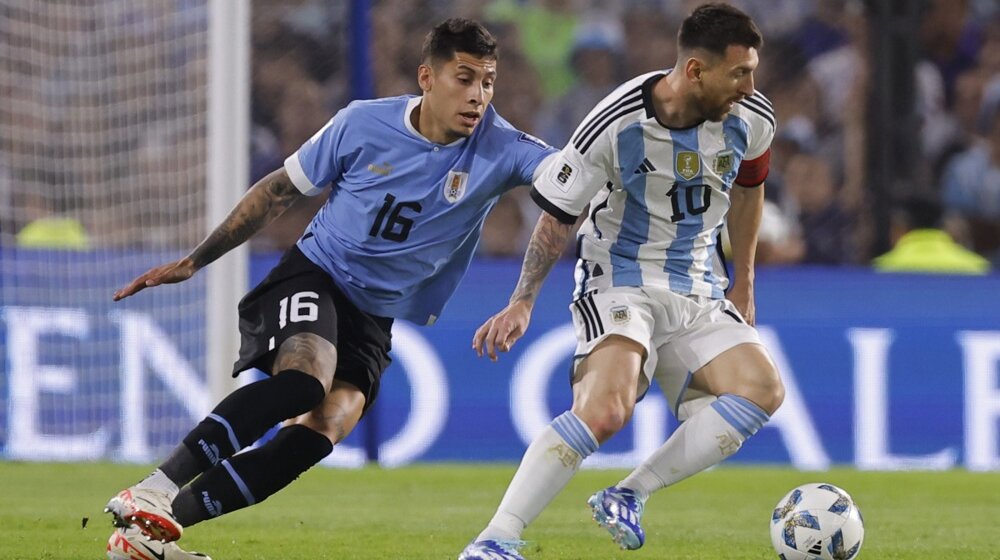 Samo Ludak kao on: Bjelsa drži čas sa Urugvajcima u Južnoj Americi, posle Brazila pala i Argentina (VIDEO) 1