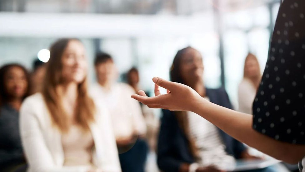 Nauka i psihologija: „Iluzija znanja“ koja ljudima uliva preterano samopouzdanje 3 Predavanje u učionici