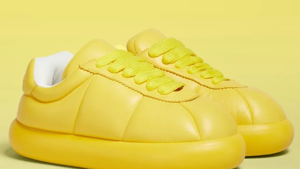 Kompanija Marni je na ovogodišnjoj Pariskoj nedelji mode izbacila „big foot 2.0" patike