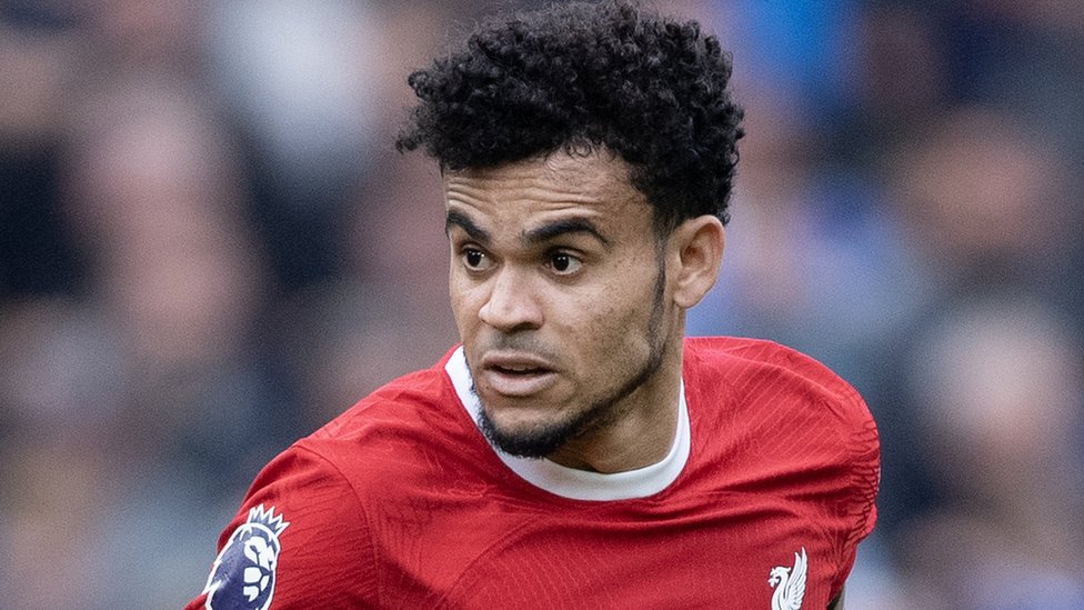 Luis Diaz playing for Liverpool