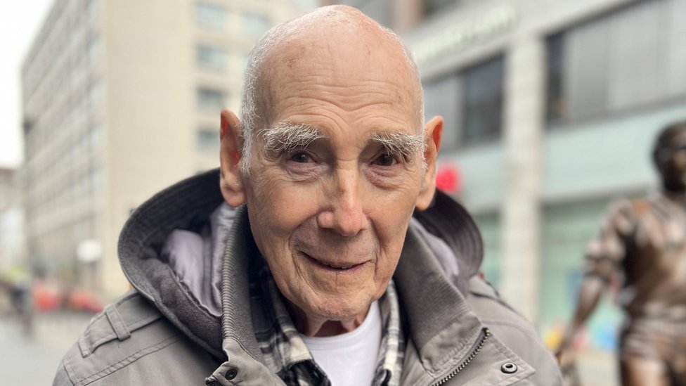 Drugi svetski rat i Kristalna noć: Šestogodišnji dečak koji je pobegao od nacističkog pogroma 5 Džordž Štefi