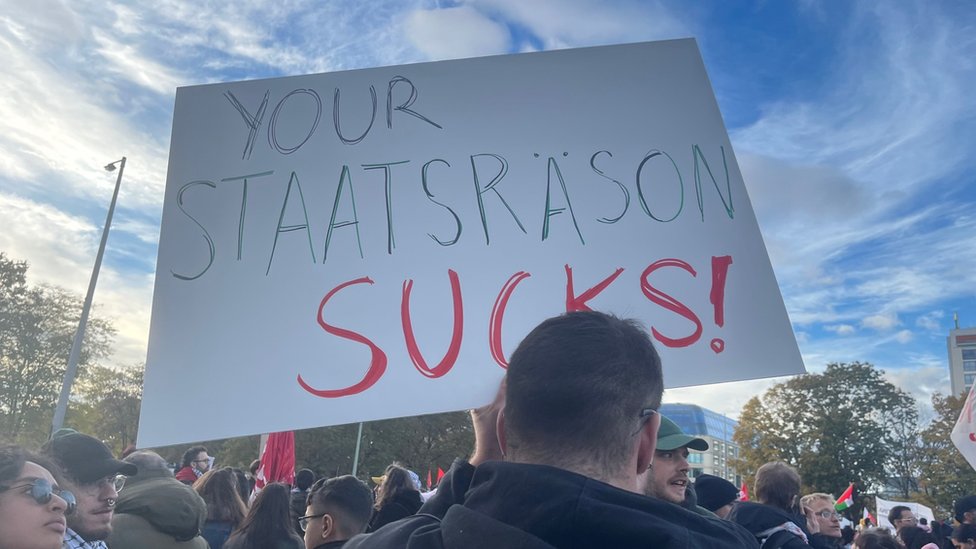 Izrael i Palestinci: Od čega strahuju Jevreji u Nemačkoj, a zbog čega su ljuti muslimani 3 Propalestinski protest u Berlinu