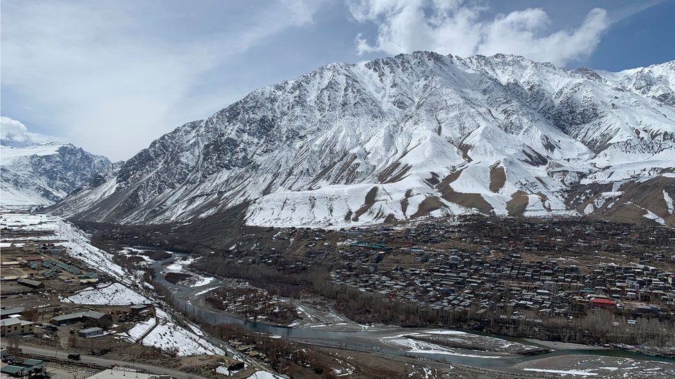 Klimatske promene: Seljani prave ledene kule od 30 metara na Himalajima kako bi sačuvali vodu 2 planina
