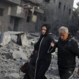 Izrael i Palestinci: Primirje odloženo, taoci iz Gaze neće biti oslobođeni pre petka, navodi izraelski zvaničnik za BBC 4