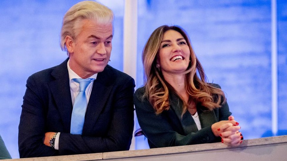 Izbori u Holandiji: Dramatična pobeda antiislamskog populiste i desničara Gerta Vildera 3 Party for Freedom (PVV) leader Geert Wilders, and People's Party for Freedom and Democracy (VVD) leader Dilan Yesilgoz-Zegerius