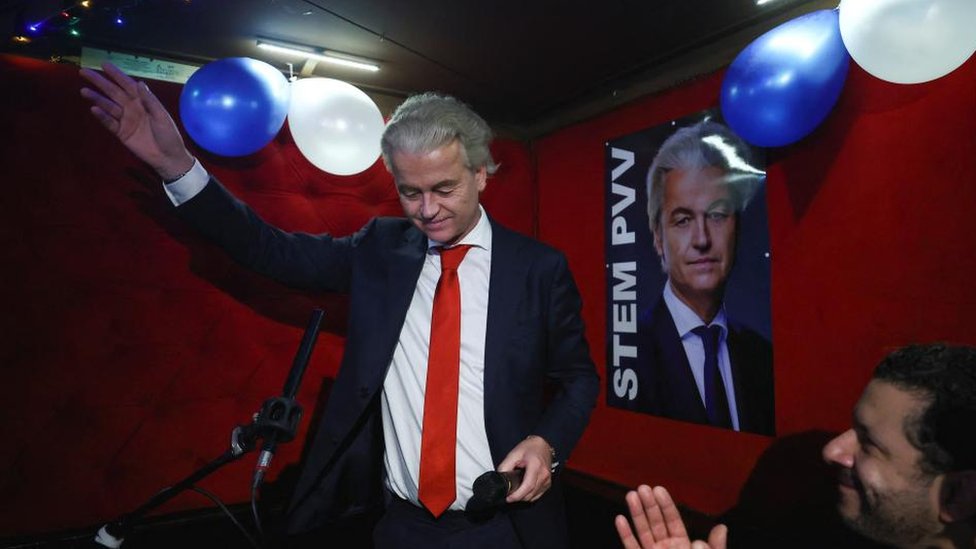 Izbori u Holandiji: Dramatična pobeda antiislamskog populiste i desničara Gerta Vildera 1 Geert Wilders is determined to put a stop to asylum seekers entering the Netherlands