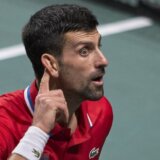 Novak Đoković: Prvi teniser sveta u verbalnom sukobu sa britanskim navijačima posle meča Dejvis kupa 6
