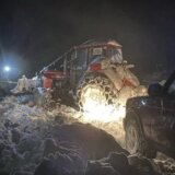Prvi sneg u Srbiji doneo i prve nevolje, vanredna situacija u Sjenici 6