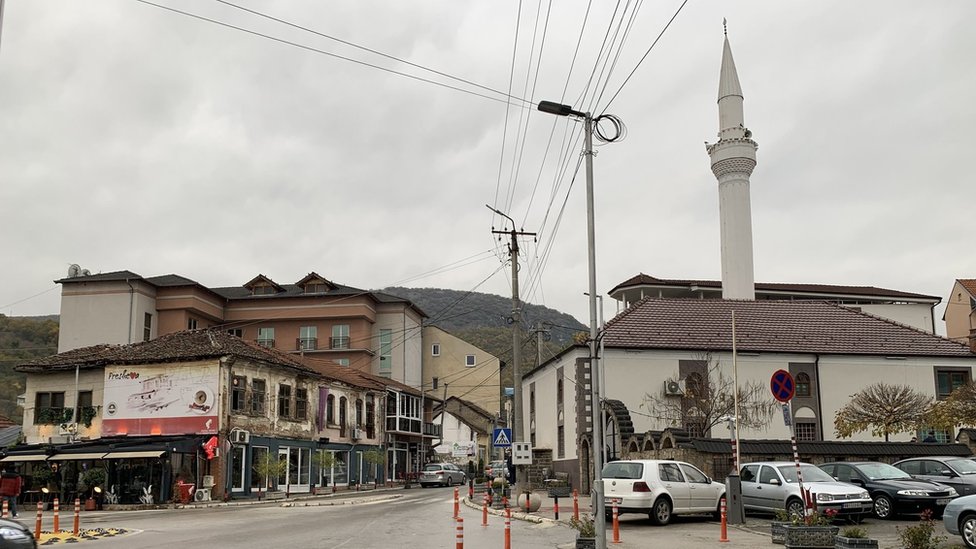 Albanci u Srbiji: „Dok se ne reše sukobi Beograda i Prištine nema boljitka" 4 Preševo