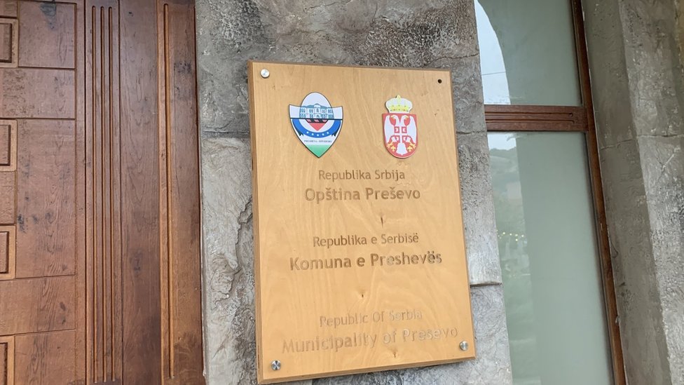 Albanci u Srbiji: „Dok se ne reše sukobi Beograda i Prištine nema boljitka" 3 Preševo