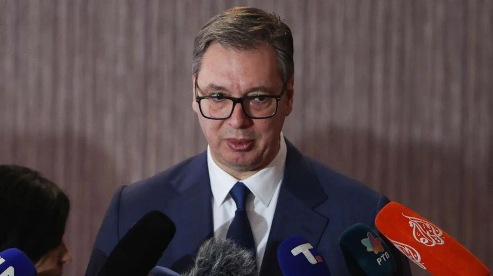 Vučić odbacio stav ambasadora SAD na Kosovu o formiranju ZSO i potvrdio da će se sastati sa Makronom 1